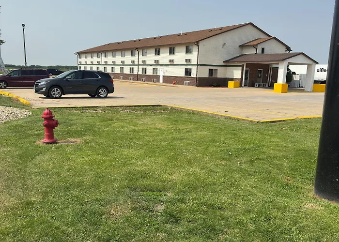 Hotel At I-39